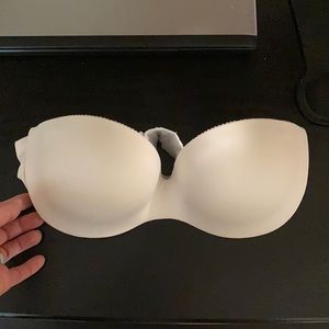 Strapless push-up bra